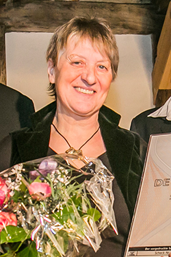 2016 Preisverleihung Gemossenschaftsaward für Ingrid Ihde-Böker, Foto: Jochen Quast